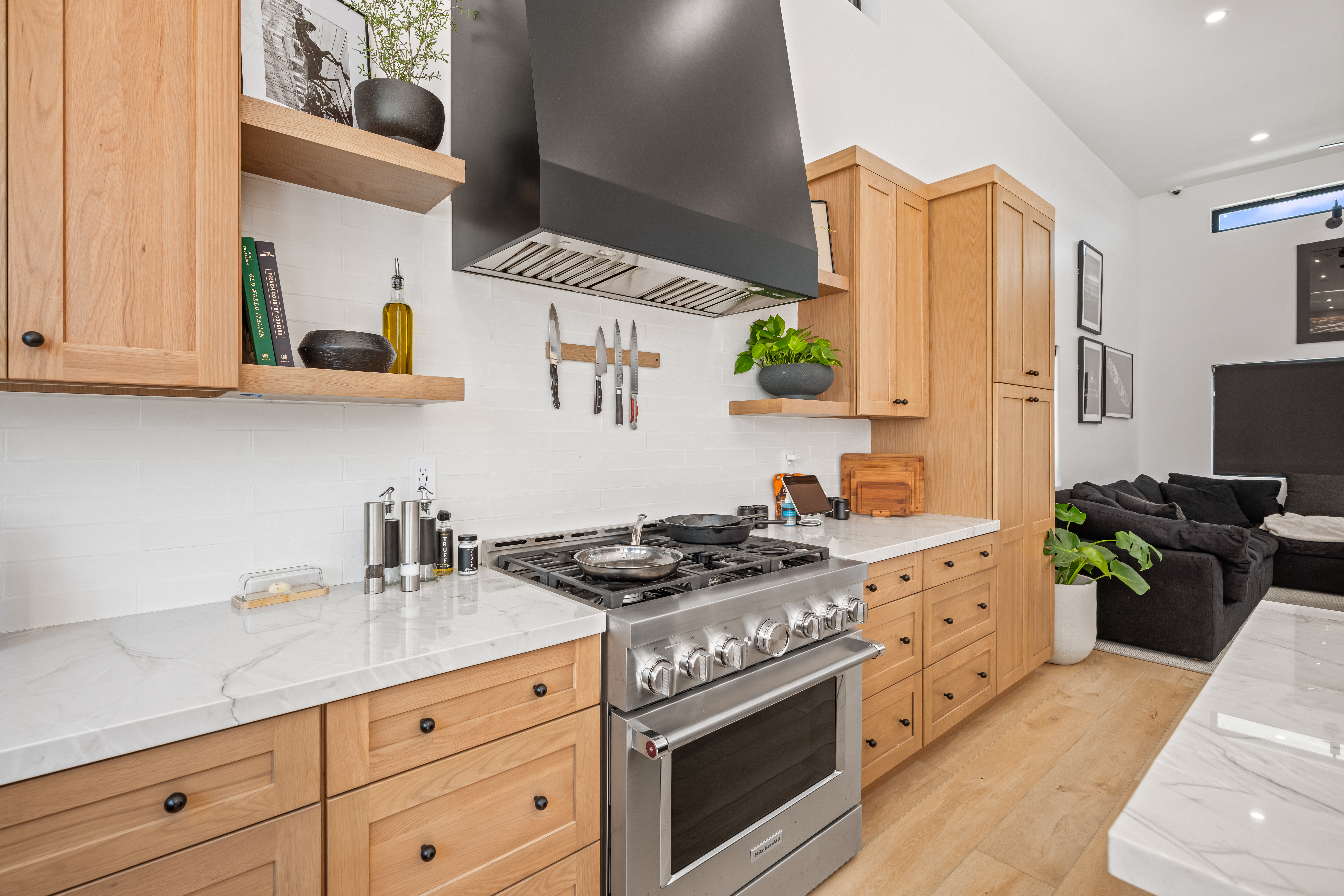 Arabian Crest Drive full home renovation photo 7