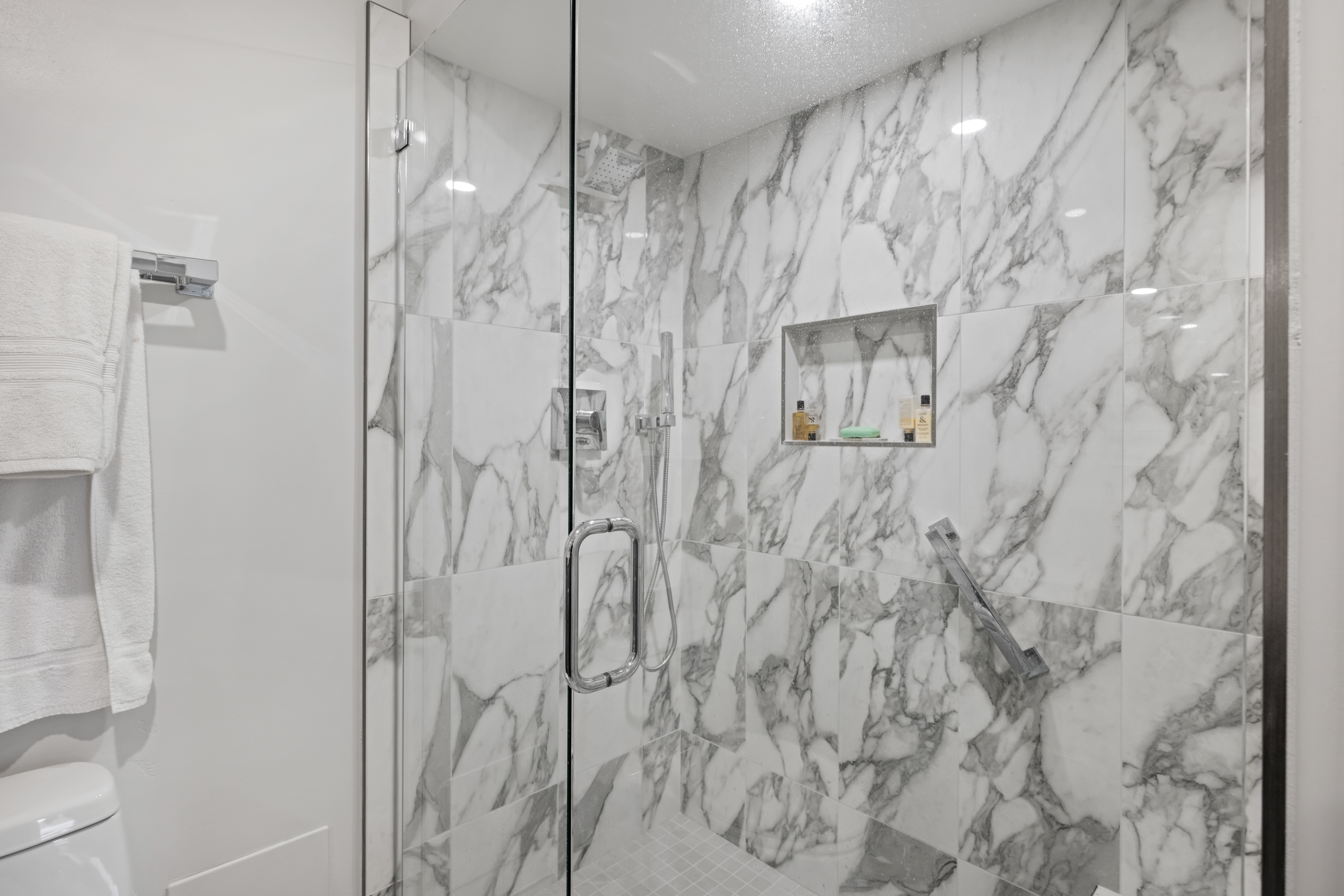 Brava Street full home renovation photo 10