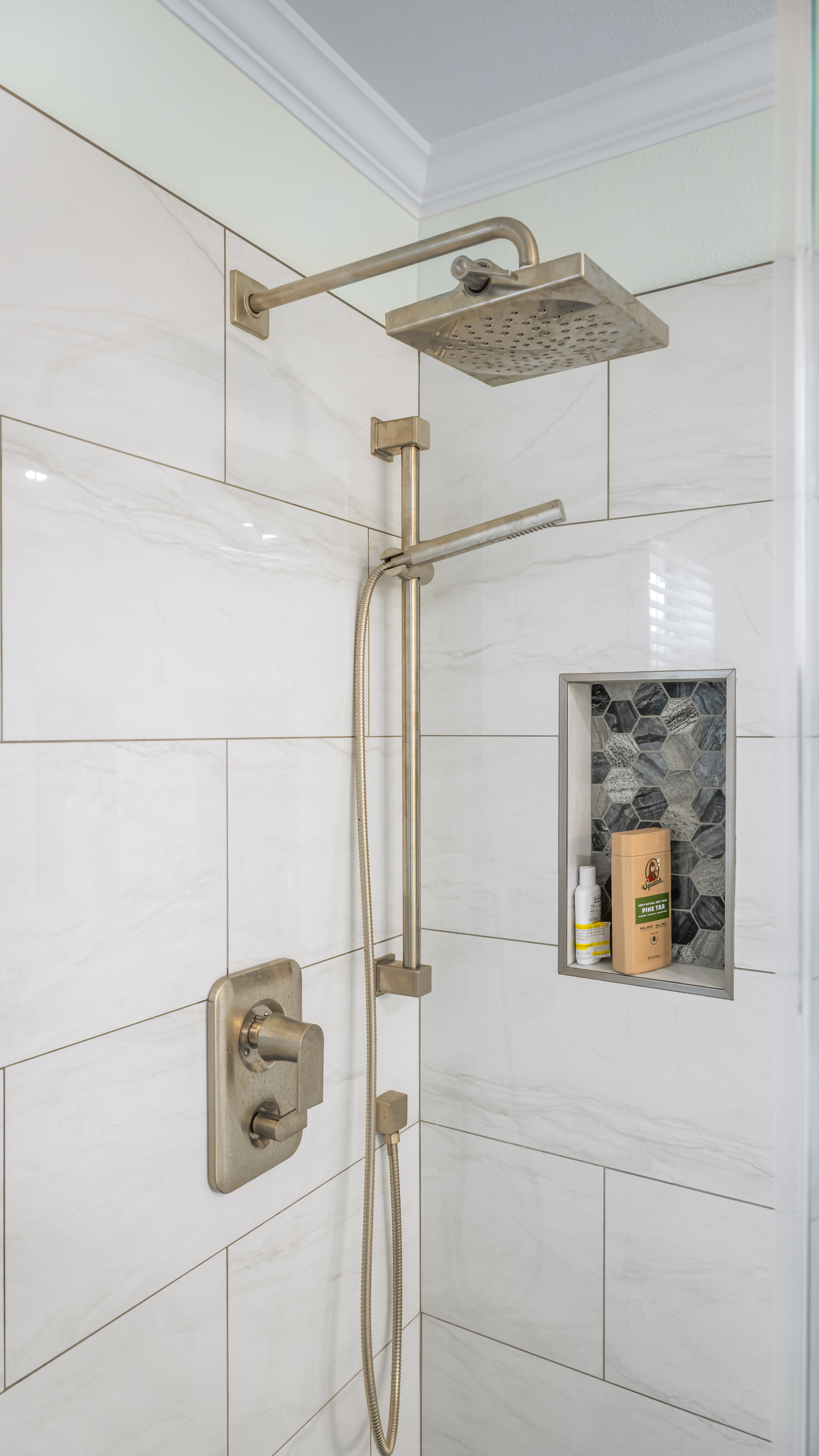 Brava Street full home renovation photo 12