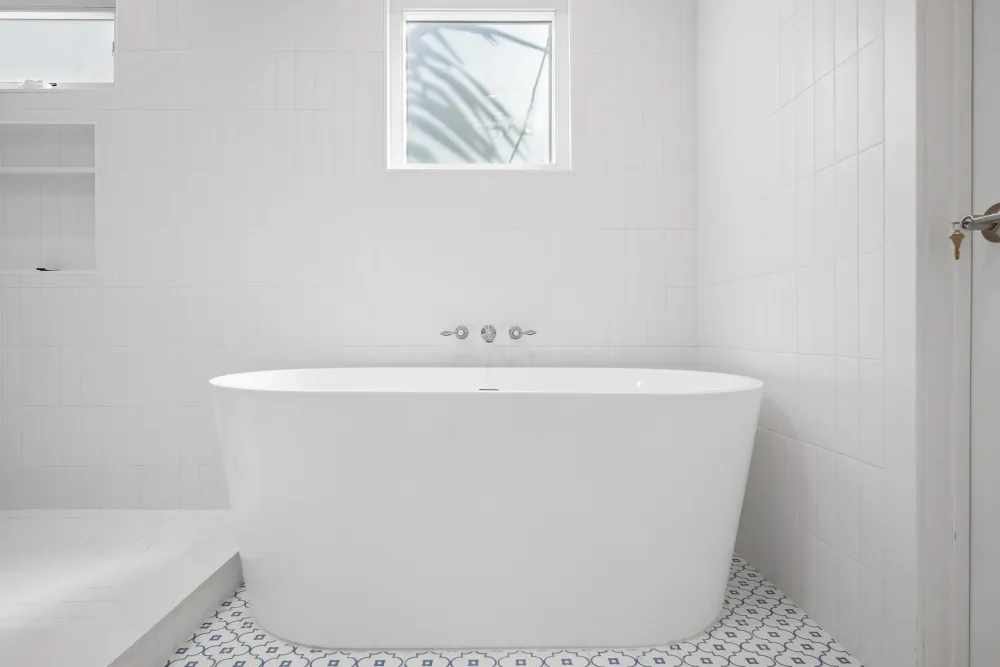 Dixie Drive home renovation remodel in Pacific Beach — photo 13