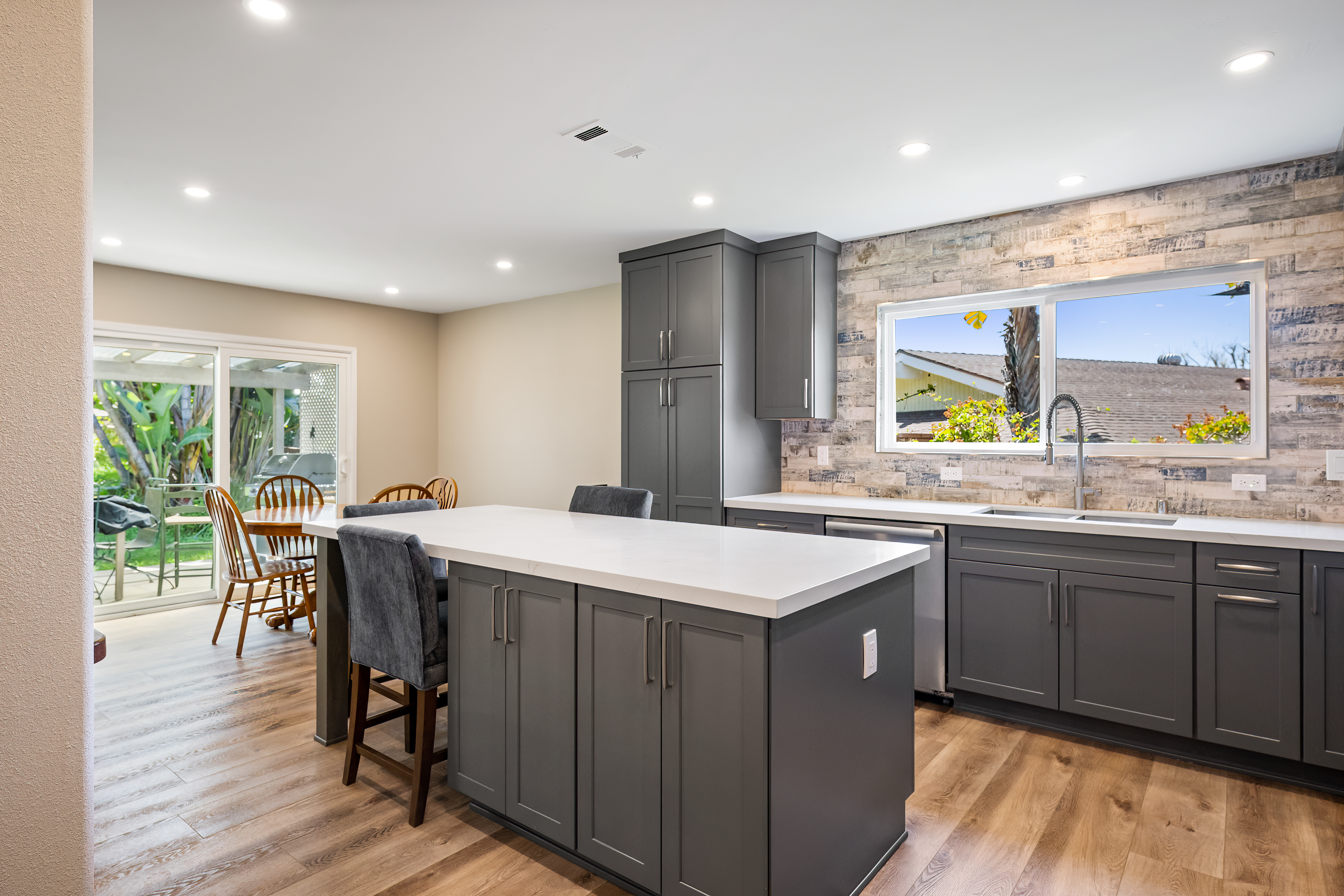 North Star Drive kitchen photo 3