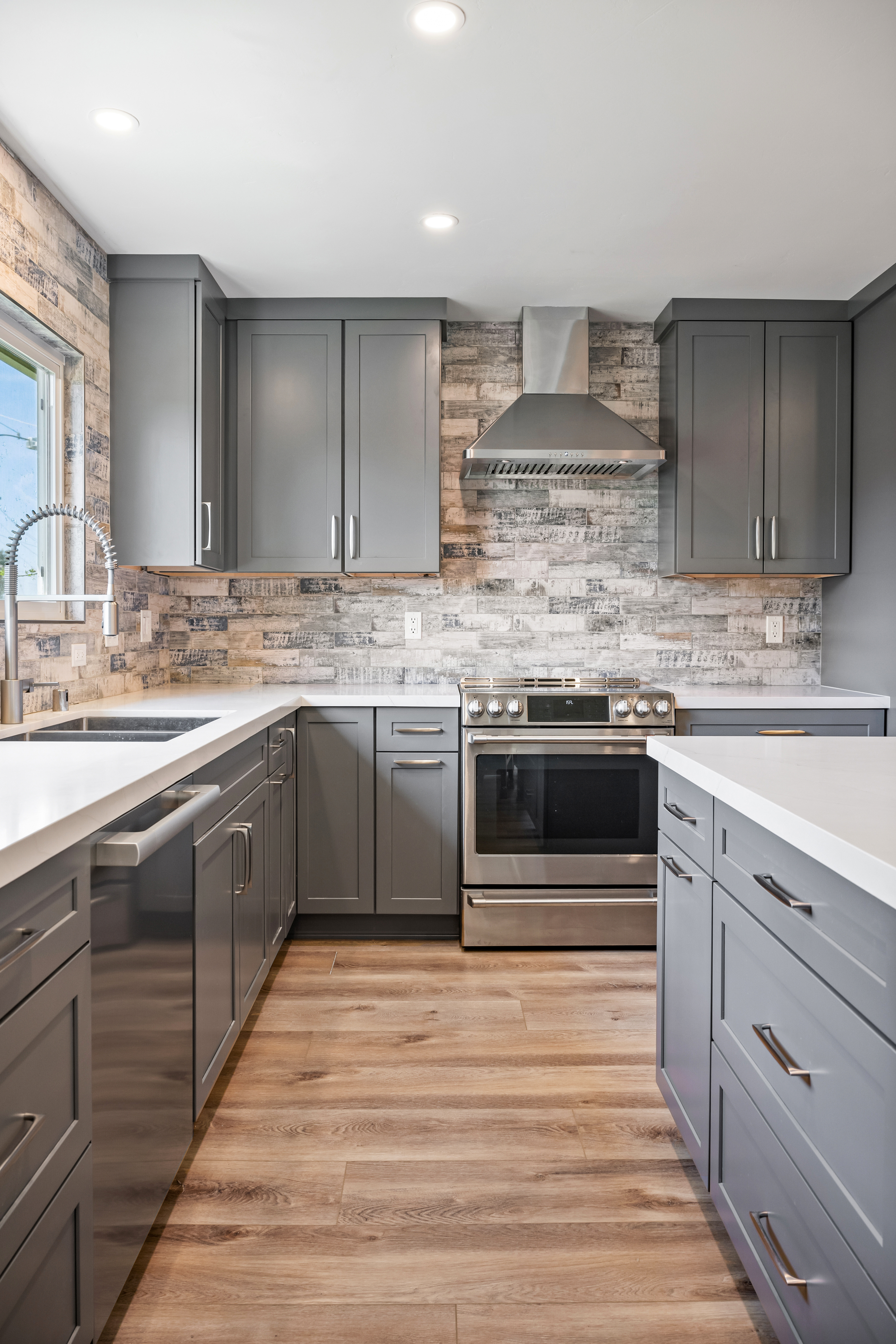 North Star Drive kitchen photo 6