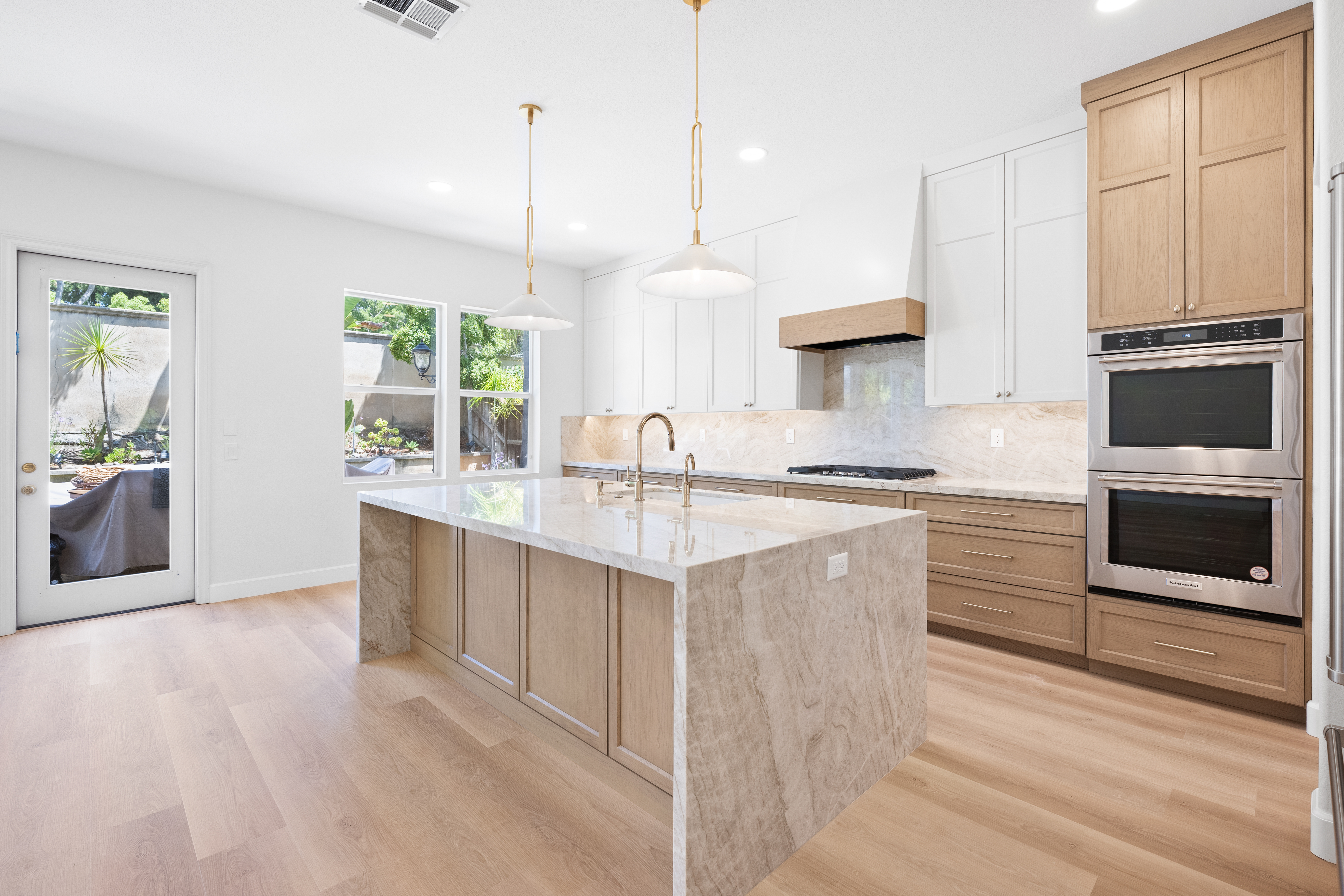 Pipilo Street kitchen photo 1