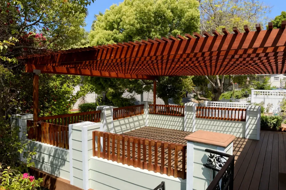 Sea Forest Court deck photo 1