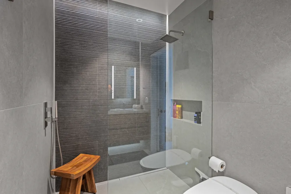 Tara Way bathroom remodel by Guild Builders photo 3