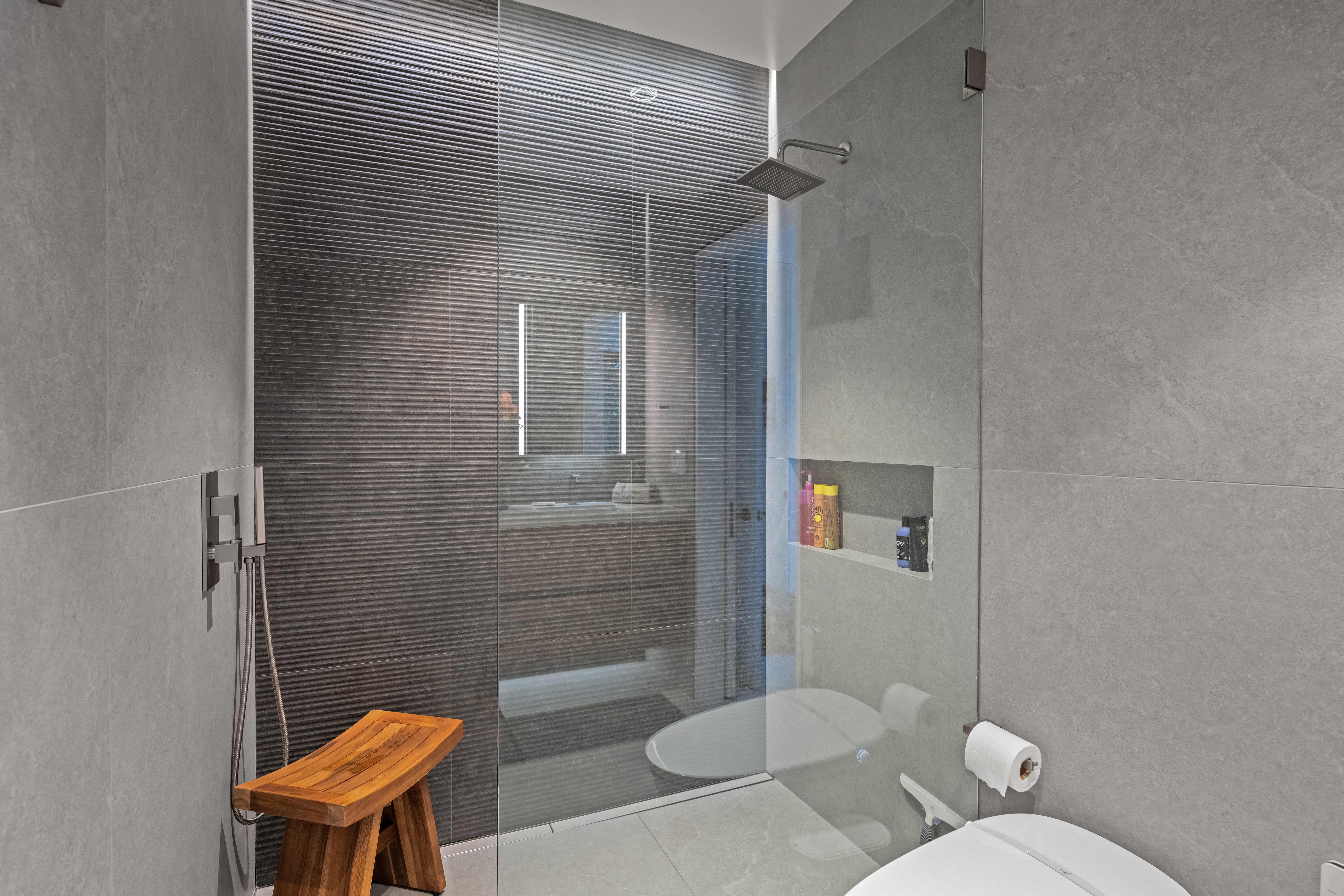 Tara Way bathroom remodel by Guild Builders