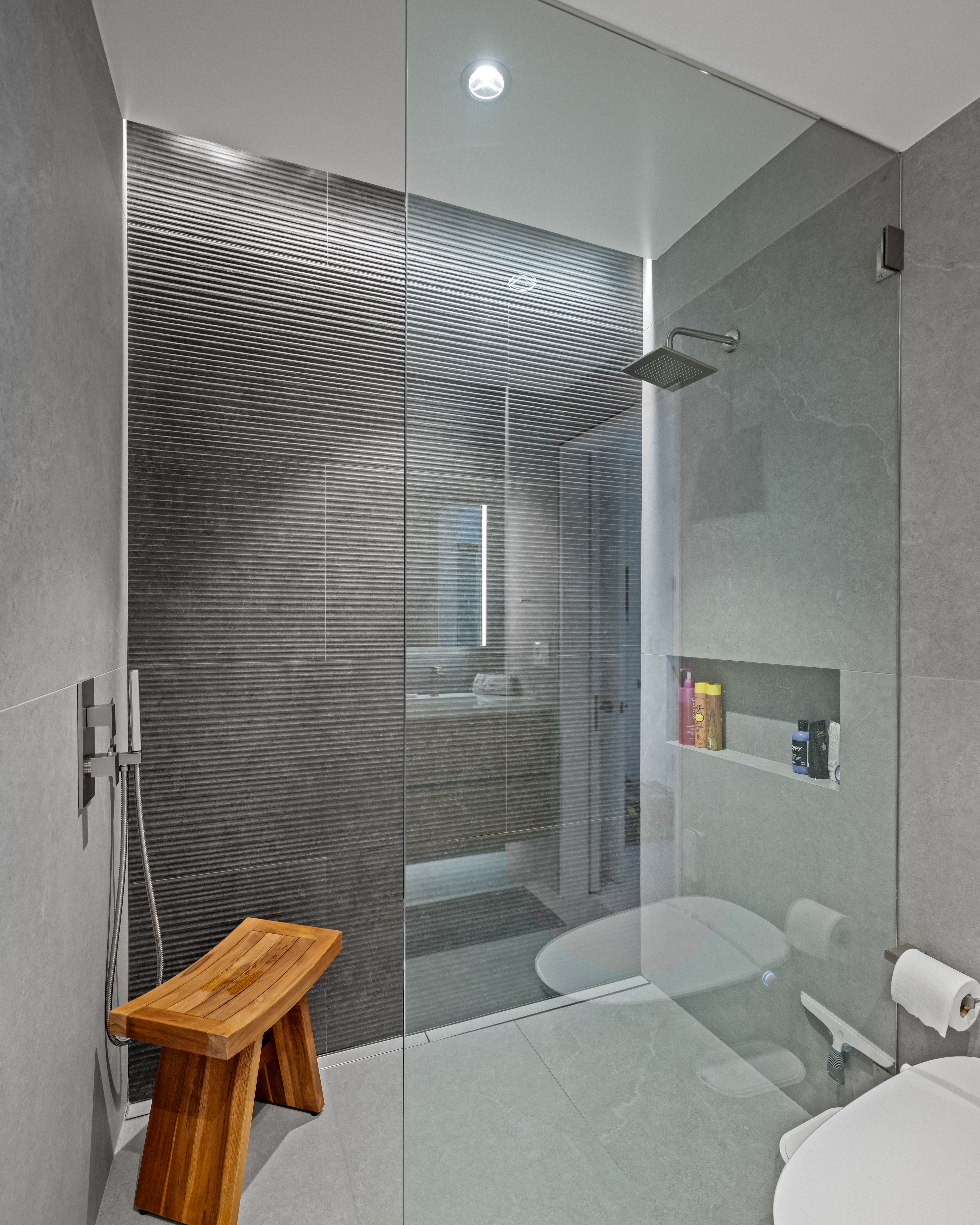 Tara Way bathroom remodel by Guild Builders